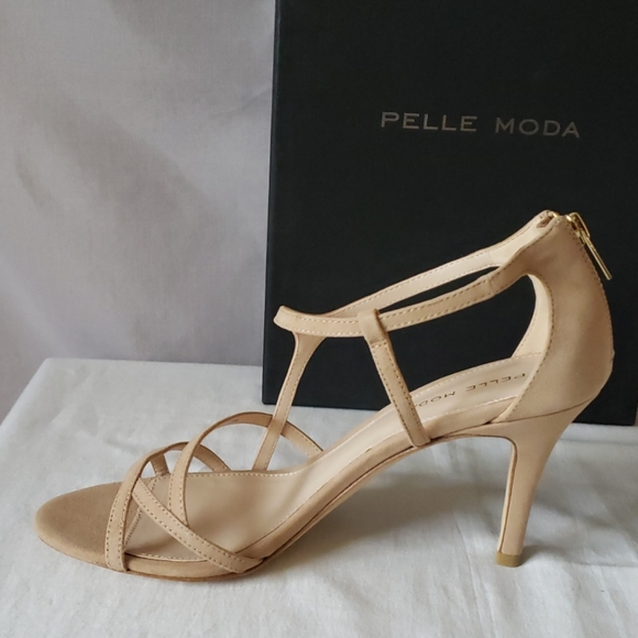 NWB-Pelle Moda Ruby Sand Suede  Sandals - Picture 2 of 5